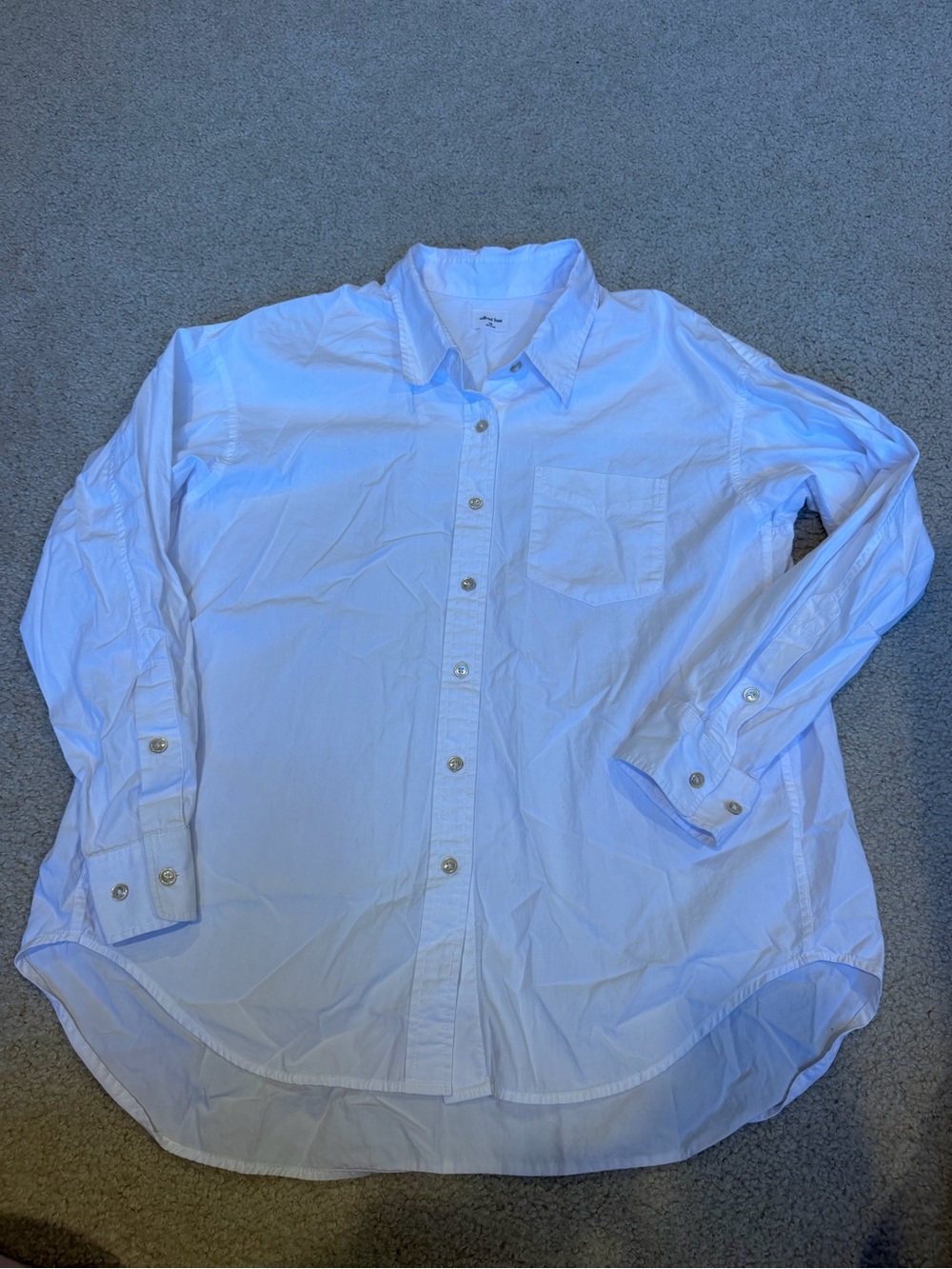 Wilfred Classic White Button-Up Blouse